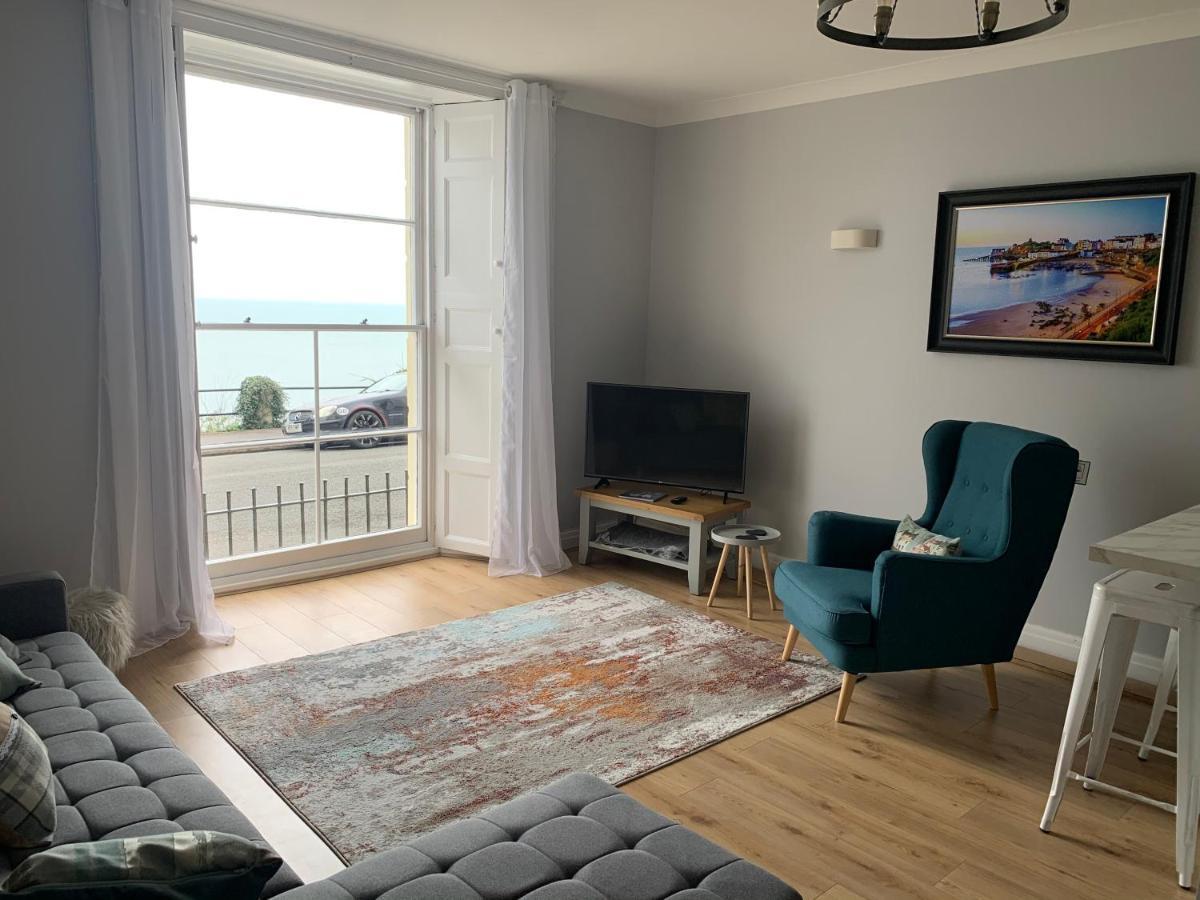 Beautiful Flat With Harbour Views Тенбі Екстер'єр фото