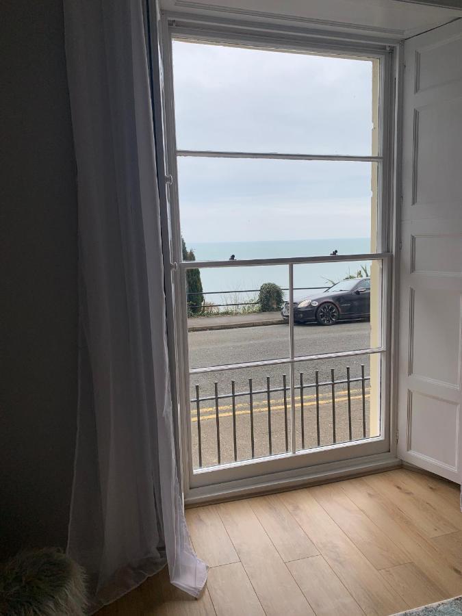 Beautiful Flat With Harbour Views Тенбі Екстер'єр фото